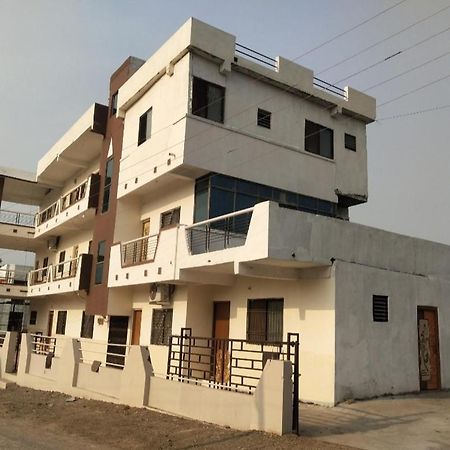 Shivam Residency Apartment Ellora ภายนอก รูปภาพ